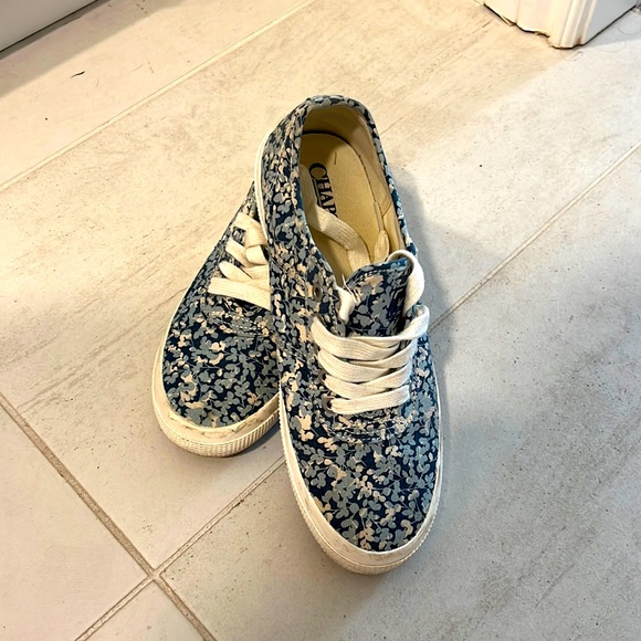 Chaps - floral sneaker - Picture 1 of 4